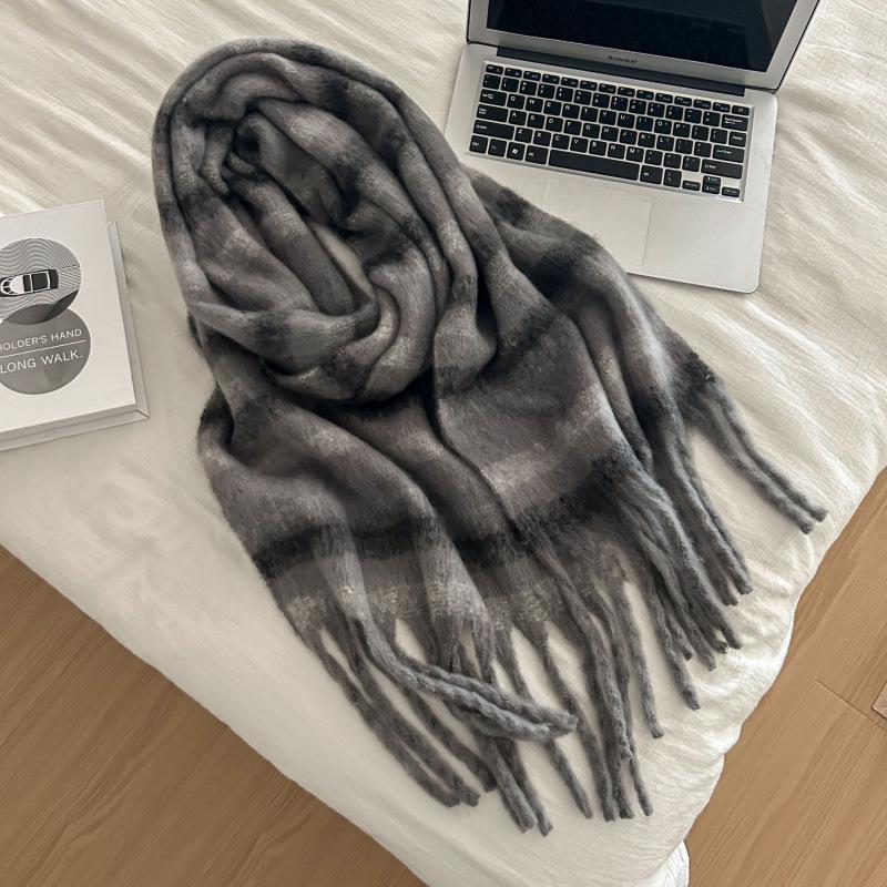 High-End Plaid Shawl for Women - 2025 Autumn/Winter Korean Style Thickened Imitation Cashmere Scarf
