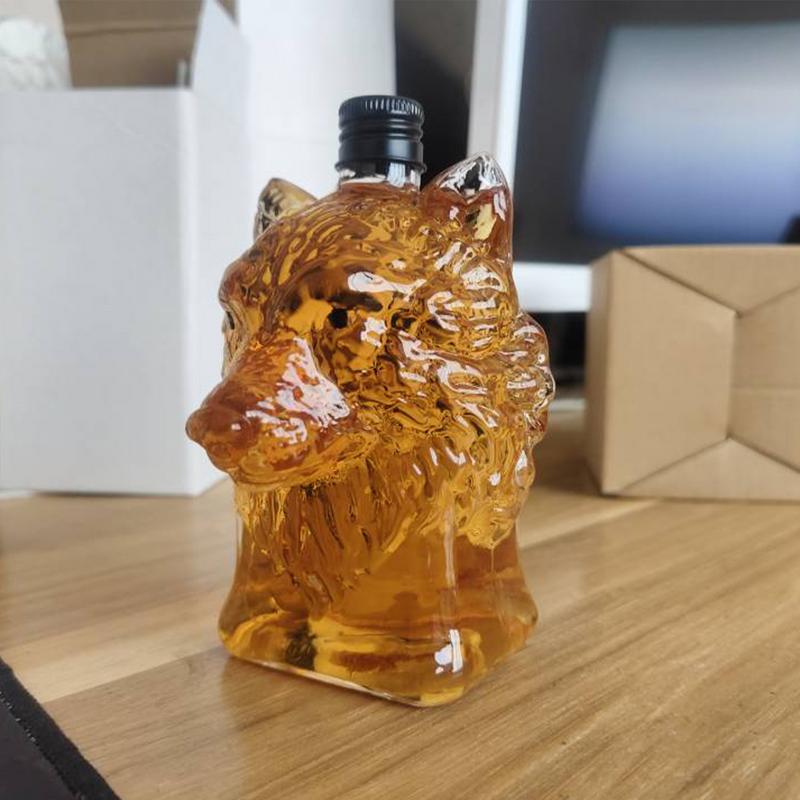 Whiskyflasche Wolfsskulptur Weinglas Ästhetisch Sammlerstück Wolfsmotiv Glasflasche für Cocktail Whisky Reise Küche Bar