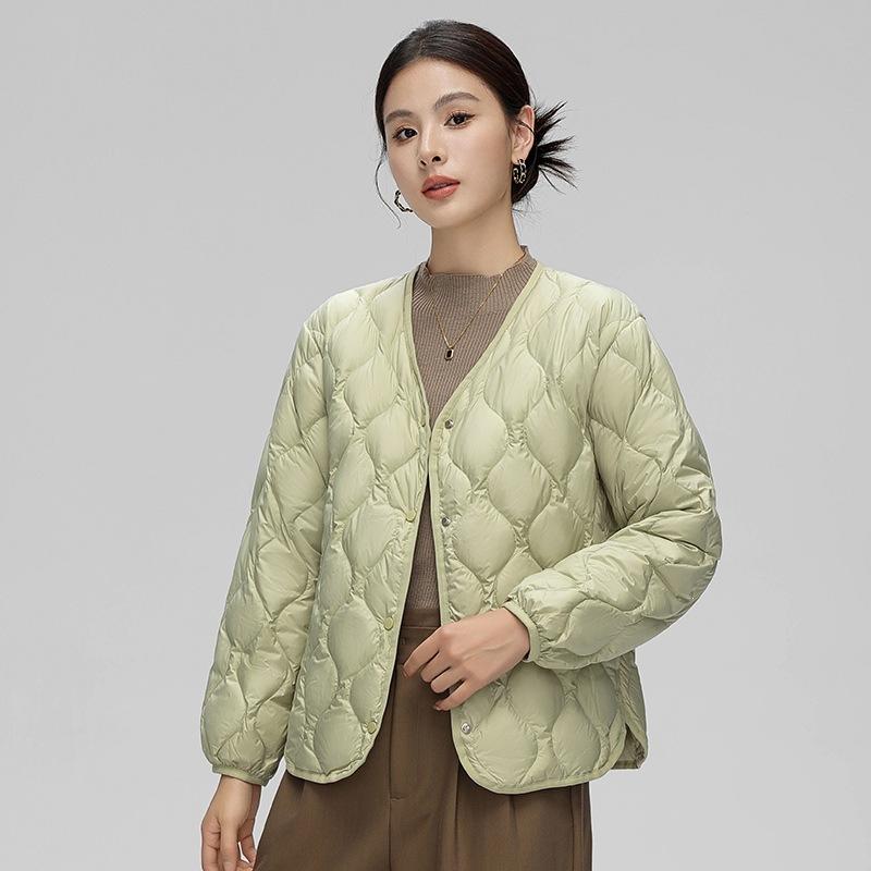 Light and Thin Rhombus Down Jacket Women's Autumn and Winter New Short Models, Light and Loose Outer Wear, Inner Tank Plaid Jacket
