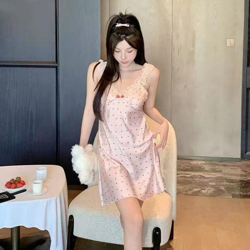 Ice silk pajamas women's summer new sweet pure wind pajamas French sexy suspenders with chest pads thin loungewear