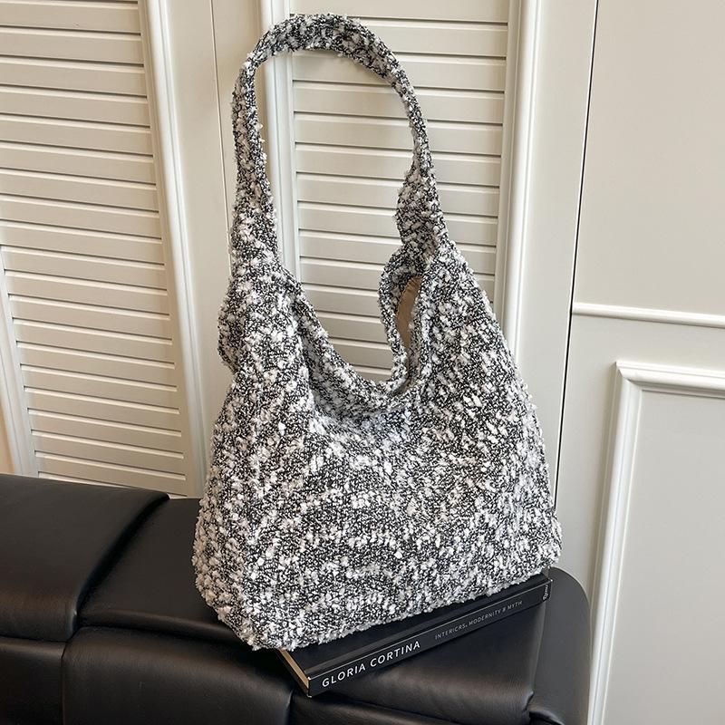 

Korean niche fashion lazy wind tote bag 2025 new autumn bucket bag large capacity commuter shoulder bag