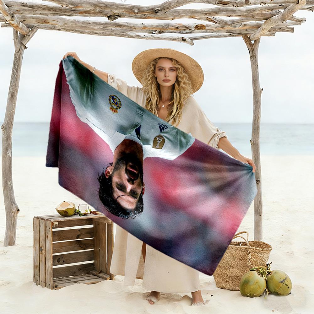Soccer Player Action Beach Towel Quick-Dry Soft Microfiber Comfortable Lightweight Portable for Swimming,Beach,Camping, Travel, Beach Accessories,Gym