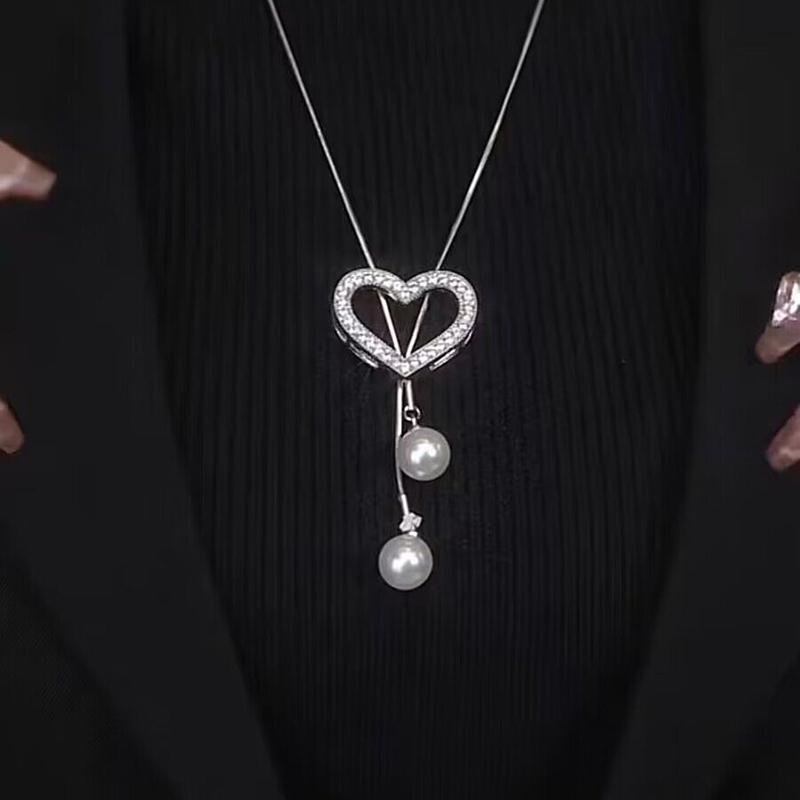 Nowy naszyjnik z kryształkami Love Tassel Sweter Chain dla kobiet, modny wisiorek, biżuteria na szyję, akcesoria do kołnierzyków