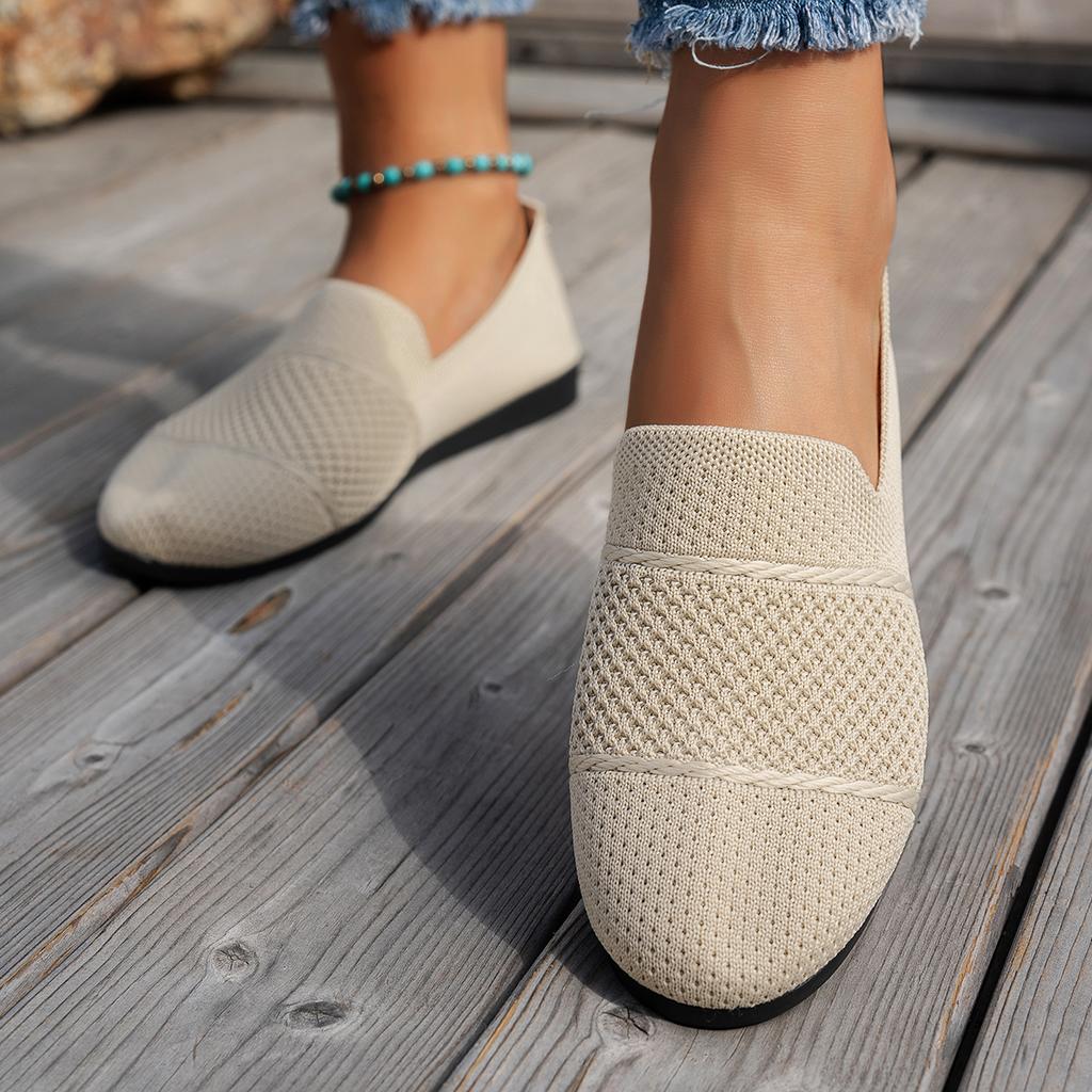 Women's Fashion Large Size Flat Bottom Knitted Slip-On Low Cut Breathable Bean Shoes Summer Casual Shoes Comfortable Rubber Sole
