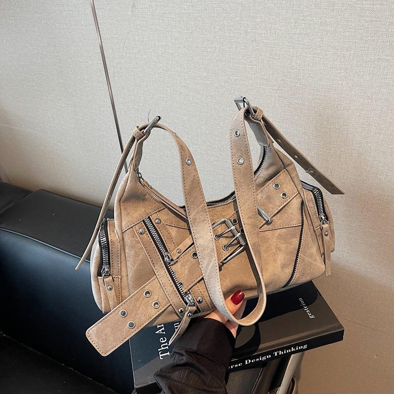 

Niche texture underarm bag women s commuter bag 2025 new simple shoulder locomotive fashion shoulder messenger bag