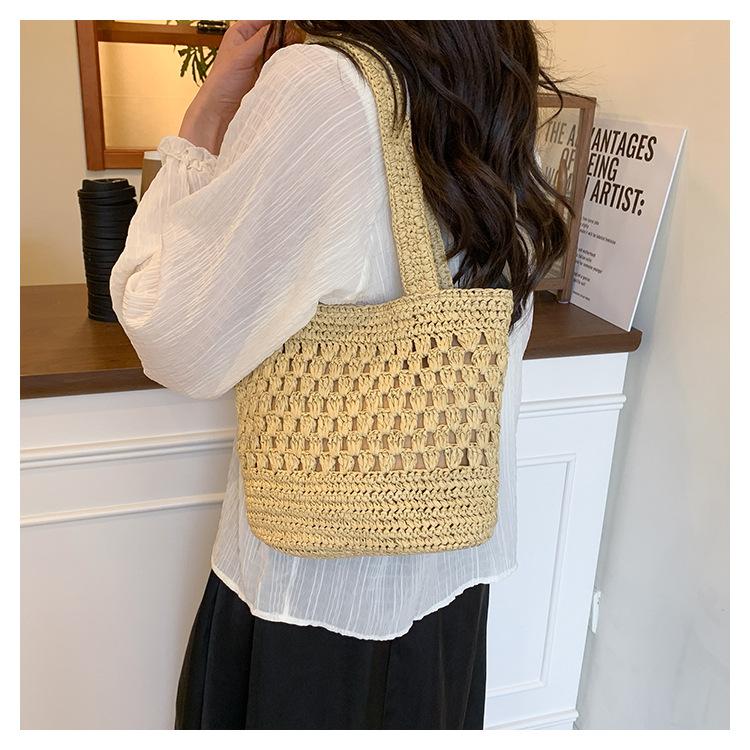 Large Capacity Straw Woven Tote Bag New Straw Bag Handmade Hollow Woven Bag Shoulder Fashion Tote Bag Vacation Beach Bag Women