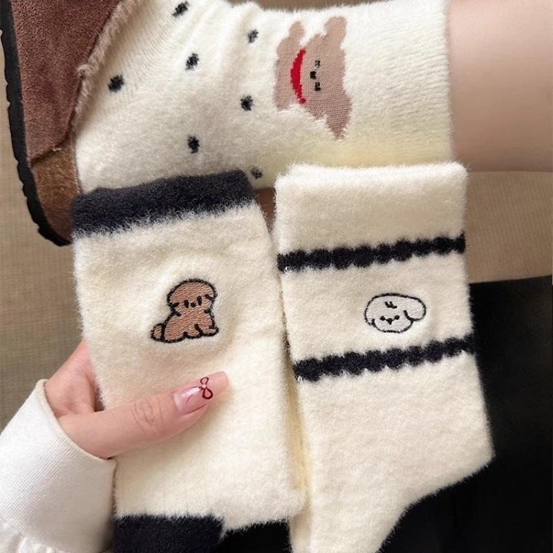 Ladies Autumn and Winter Velvet and Thick Sweet Embroidered Dog Mid Tube Socks