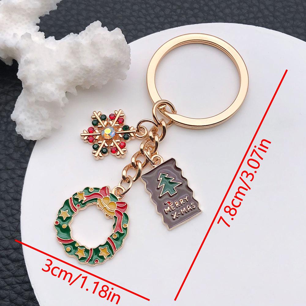New Cartoon Christmas Keychain with Tree, Wreath, and Snowflake Pendants - Creative Small Holiday Gift