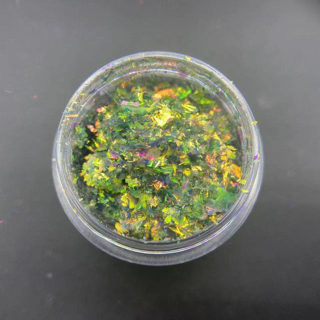 Yun Jin Halb-Irisierendes Opal-Nagelkunstpulver: Hochglänzende DIY Glitzer Pailletten.