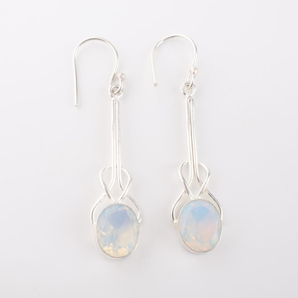 Milchiger Opal Edelstein 925 Sterlingsilber Schmuck Handgefertigte Hängeohrringe 1,76" EE-171-20