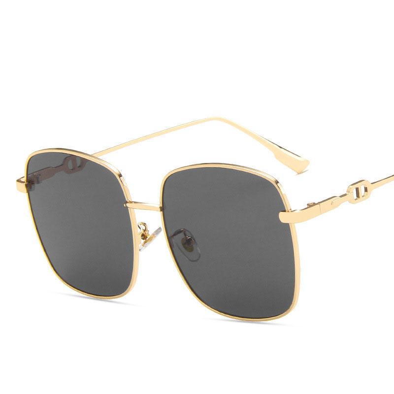 Fashion Gradient Color Lens Women's Sunglasses Square Shape Metal Frame Sunglasses Women UV Protection Women Sun glasses