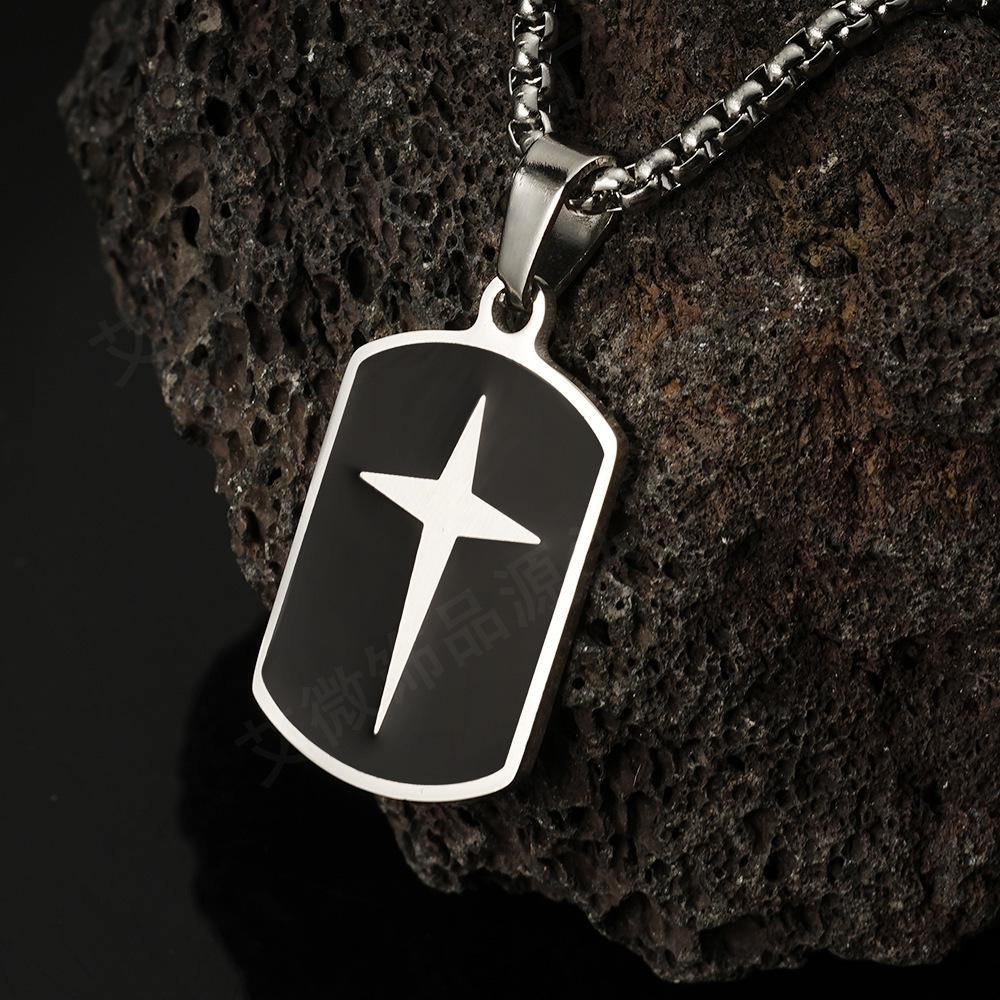 

Винтажное ожерелье из нержавеющей стали с нерегулярным крестообразным квадратным кулоном