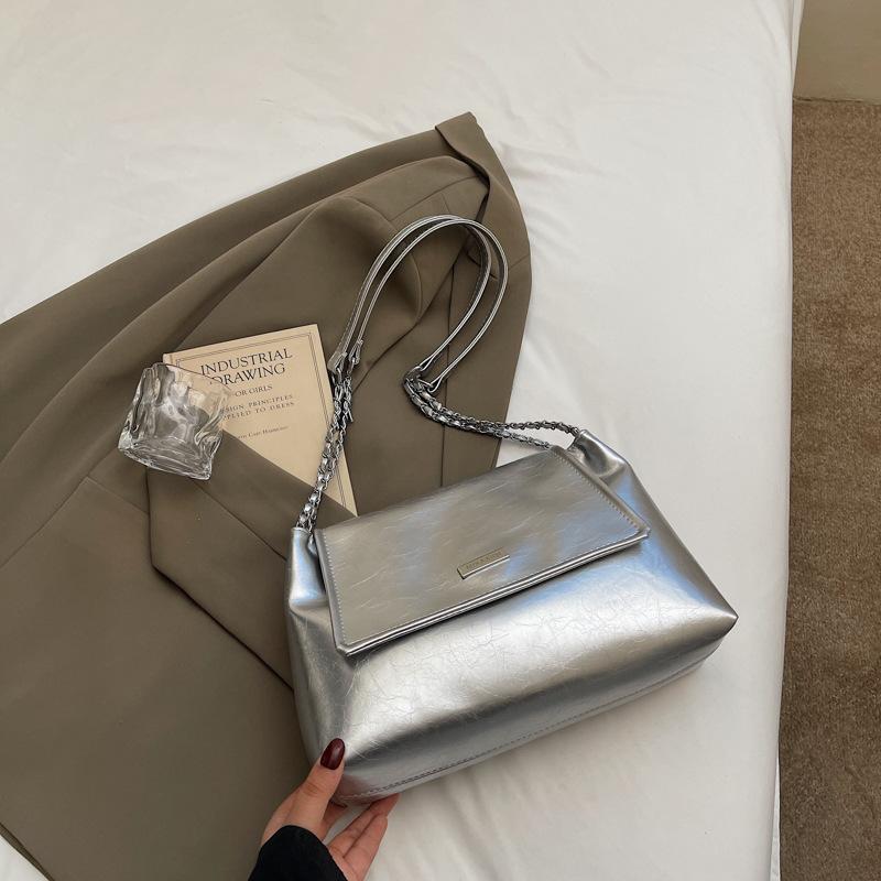Leisure Work Commuter Bag Women's Large-capacity New Versatile Chain Shoulder Bag Fashion Tote Bag