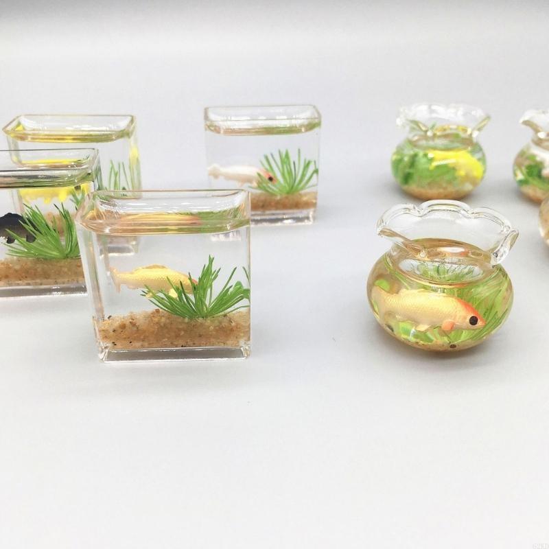 62KD Exquisite Mini Glass Fish Aquarium Scene Model for Dollhouse Collectors