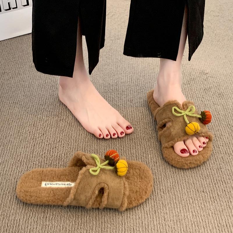 

2025 new autumn and winter fluffy Internet celebrity flat-bottomed accessories fluffy slippers female Xiaoxiangfeng one-word buckle outer wear trend 40 хаки