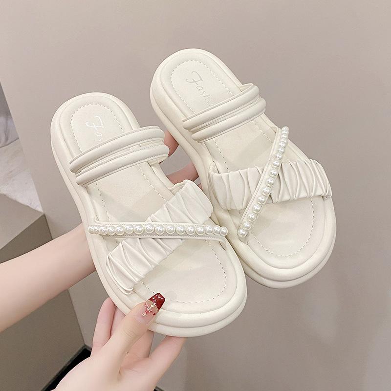Soft-soled slippers wear new women's shoes, women feel cool in summer, skirt shit wind with 2025 two wear fashion step