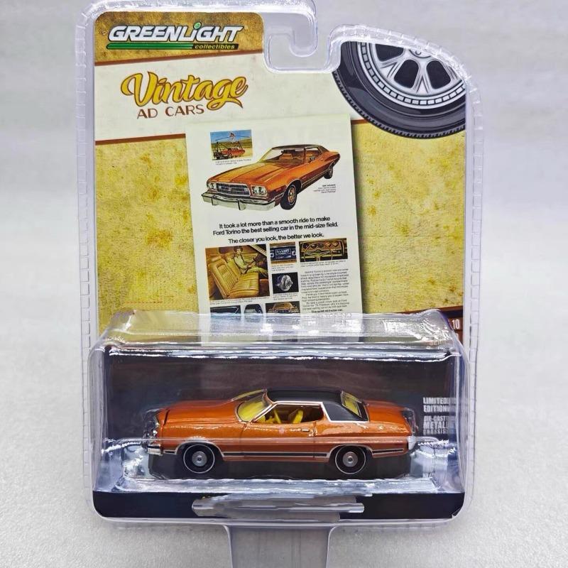 Green Light 1:64 Simulation Alloy Car Model Static Collection Display Piece Brand New with Packaging Birthday Gift for Boys
