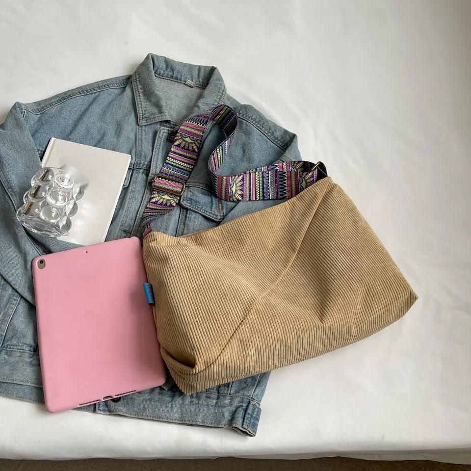 Sztruksowe torby Crossbody dla kobiet damska torba na ramię o dużej pojemności modna torebka i torebki jednokolorowa damska torba kurierska