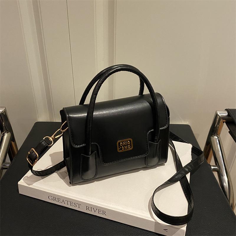 Fashion messenger bag women's bag new autumn niche small bag single shoulder handbag solid color small square bag