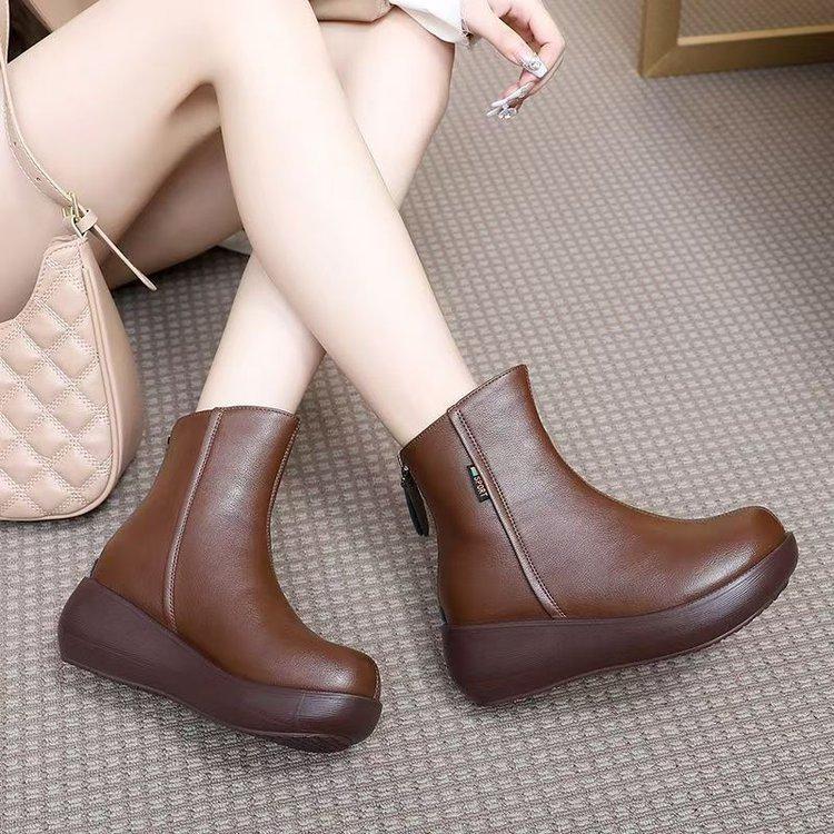 

Мягкие кожаные ретро-ботинки Martin для женщин в британском стиле 2024 года, новые осенне-зимние универсальные короткие ботинки с боковой молнией на мягкой подошве для женщин 40