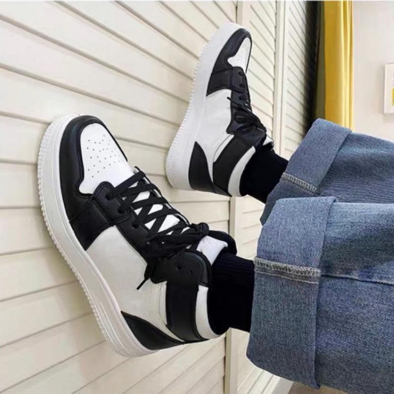 

Мужские летние высокие корейские кроссовки: Модные повседневные белые туфли для студентов и мальчиков B99 High Quality; size 43 белый/чёрный