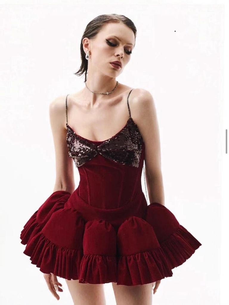 Vietnam High-Fashion Sequin Velvet Spaghetti Strap Gown with Cinched Waist and Open Back