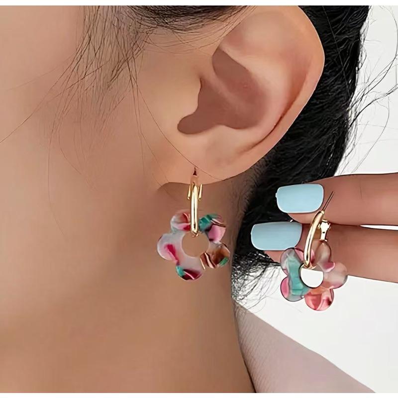 Modische Blume Ohrringe Damen Nischen Design Sinn Farbe Temperament Elegant Vielseitig Ohrringe