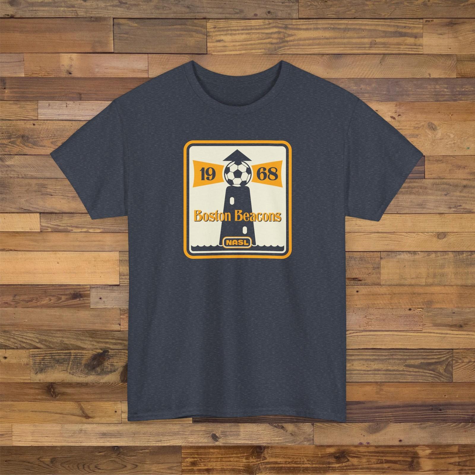 Boston Beacons 1968 NASL Vintage Soccer Premium Unisex T-Shirt - Red Sox XL