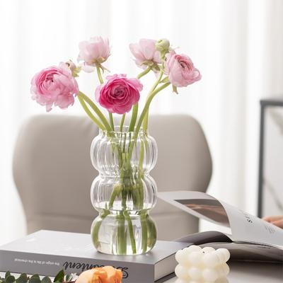 Simple Transparent Glass Vase with Vertical Patterns Office Desktop Surface Green Plants Hydroponic Flower Arrangement