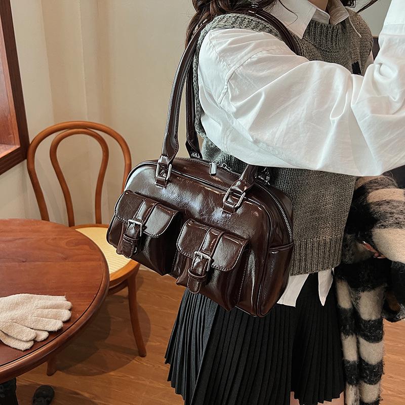 South Wind Women's Spring 2025 Retro Boston Samba Lounge Handbag