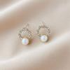 Light Luxury Pearl Stud Earrings Celebrity Temperament Flower Earrings Elegant High-end Earrings