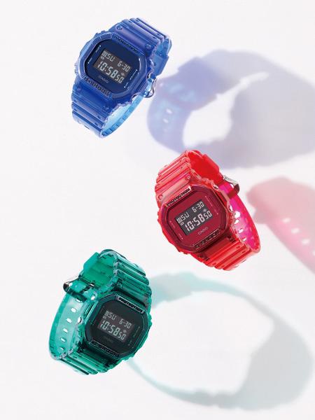Casio G-SHOCK Men's Resin 200M Water Resistant Shock Resistant Alarm Quartz Watch DW-5600SB-2
