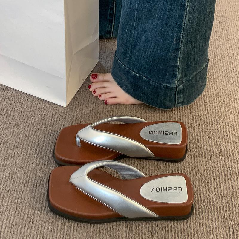 Fashion Shoes Woman 2025 Female Slippers Platform Square Toe Rubber Flip Flops On A Wedge New Hawaiian Beach Scandals Slides Square Toe