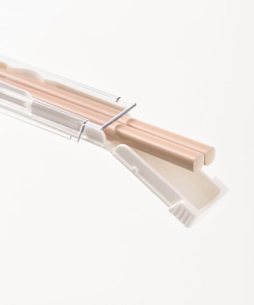 BRUNO Wakasa Lacquer Lunch Chopsticks with Case, Wooden Chopstick Case Set, Dishwasher Safe, Ivory, No Sizes Available, RBHK015-IV