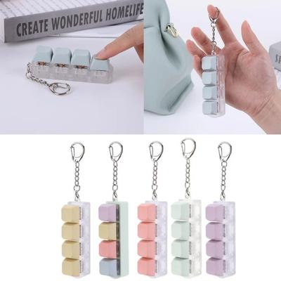 Finger Tastatur Taste Keycap 4 Tasten Fidget Schlüsselanhänger Neues Quetschspielzeug