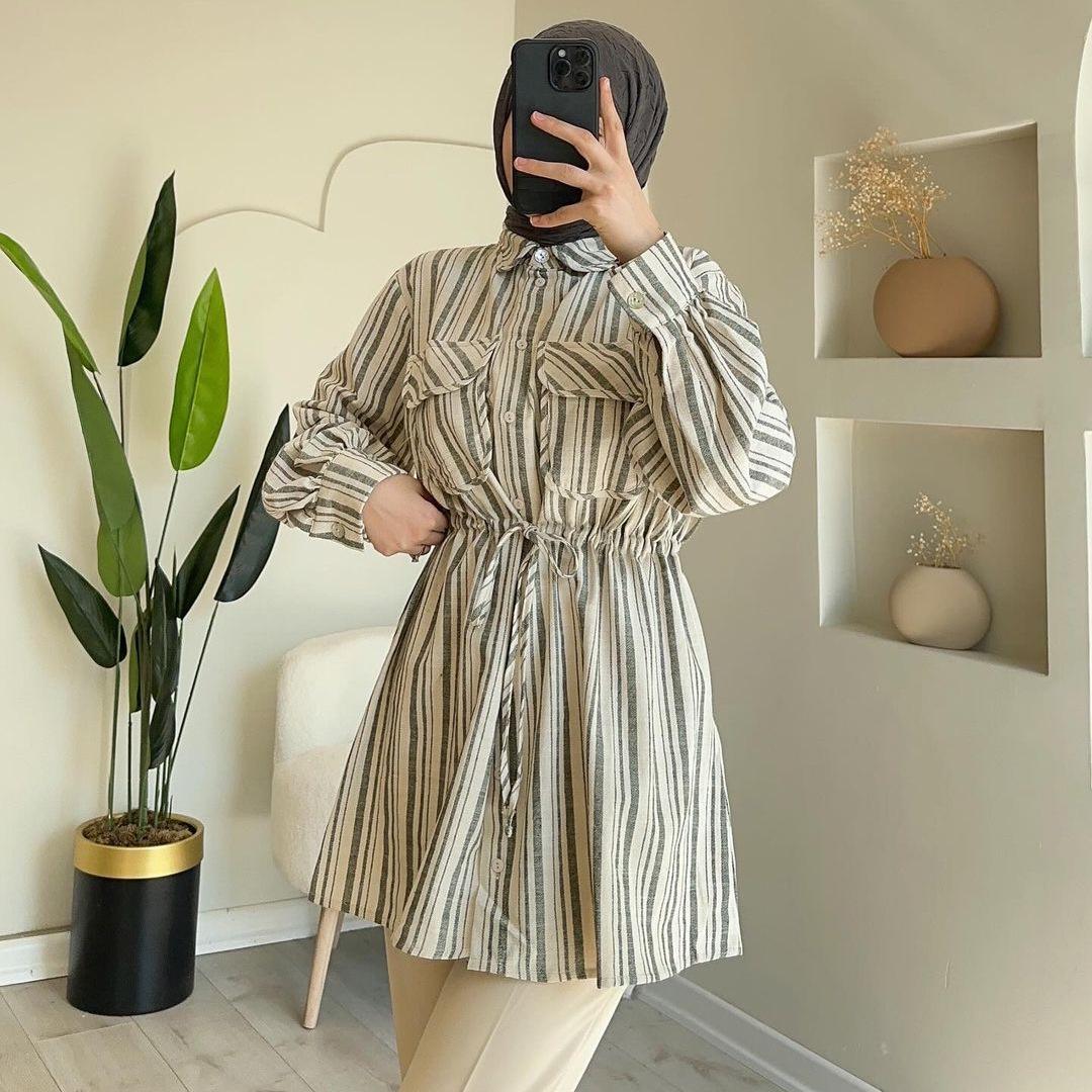 

Женская повседневная универсальная рубашка в полоску с цветовыми блоками на осень 2024 года Medium светло-зеленый