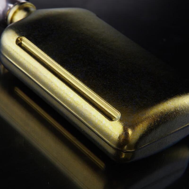 TAIC přenosná titanová láhev na alkohol