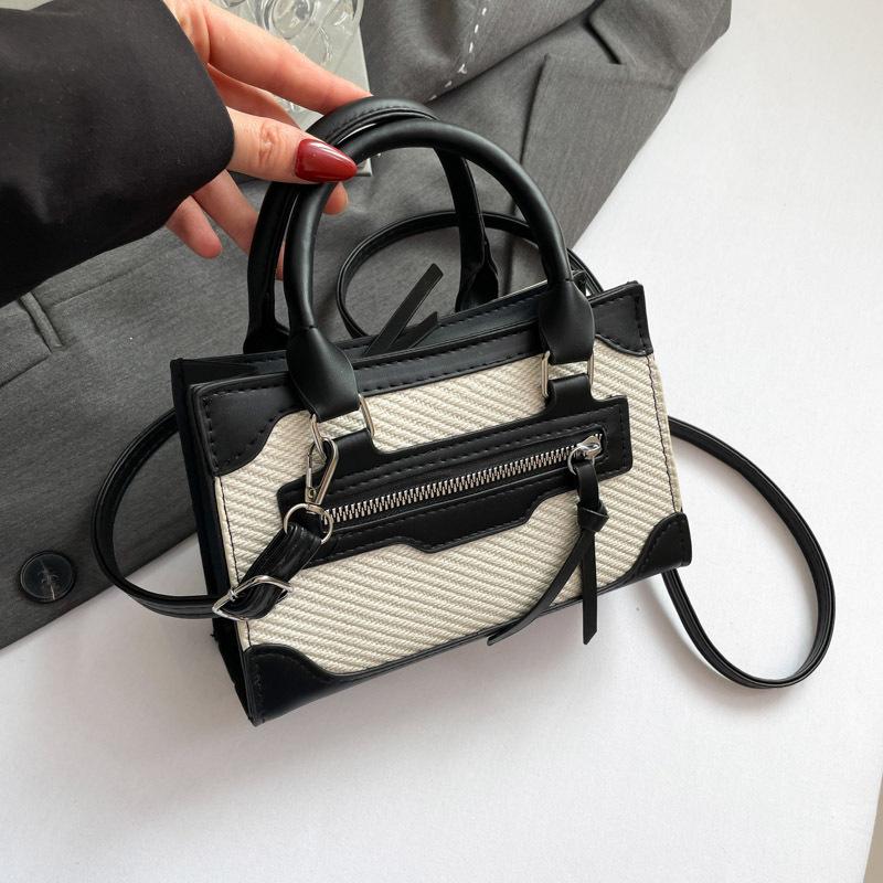

Fashion contrasting color splicing design handbag summer new product simple shoulder bag versatile messenger bag чорний