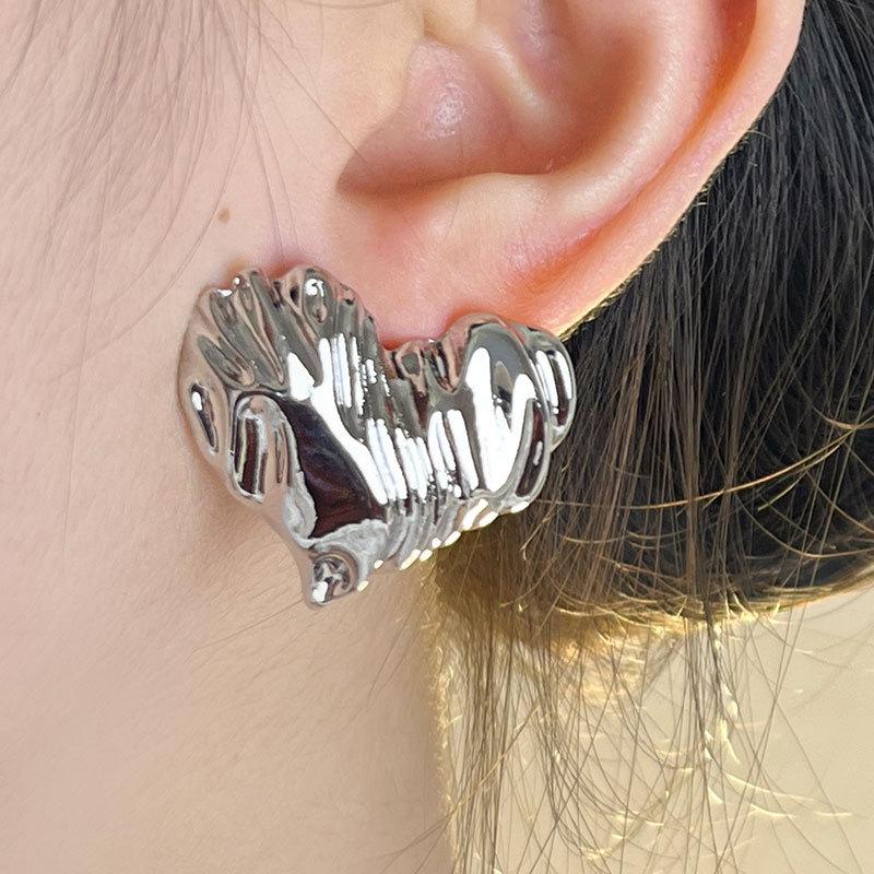 2024 French Retro Irregular Three-Dimensional Folded Metal Love Earrings