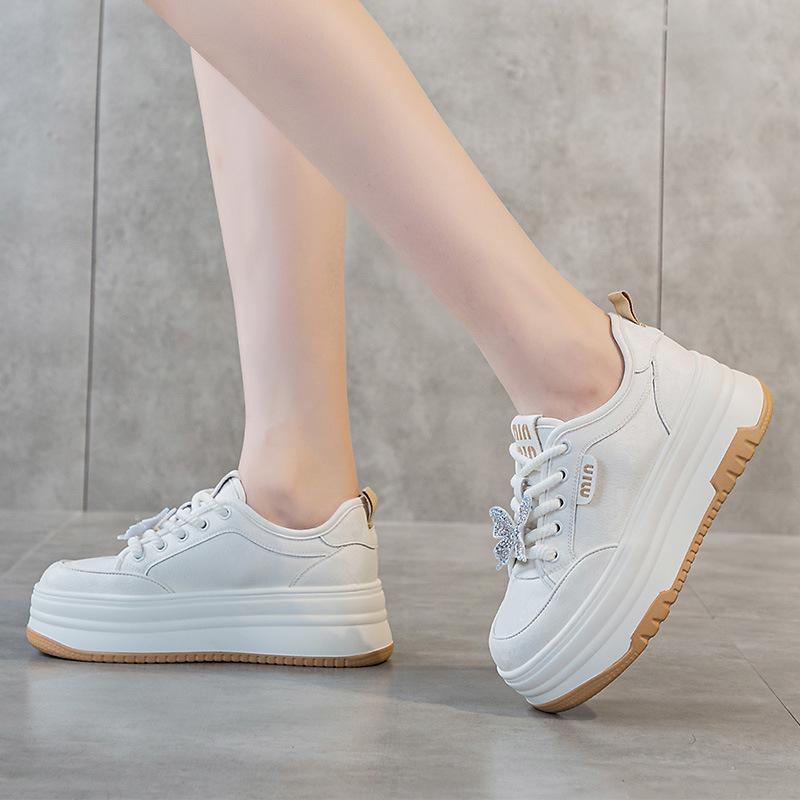 Small size women's shoes spring 2025 platform women's shoes butterfly rhinestone versatile muffin shoes casual sports white board shoes