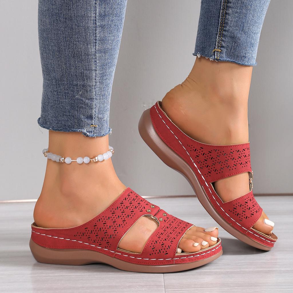 2025 summer new Amazon foreign trade women's shoes hollow rhinestone sandals wedge heel large size women's slippers