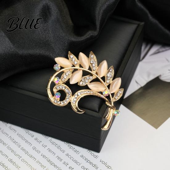 Zinc Alloy Brooch Retro Style Round Floral Design Lapel Pin