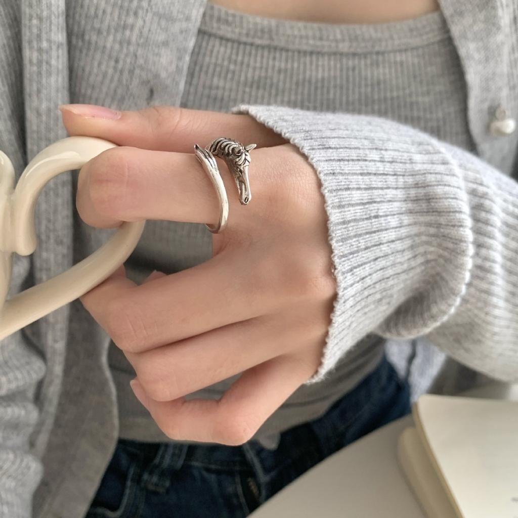 Vintage Silberringe Pferdeform Sternzeichen Jahr des Pferdes 2026 Retro Silber Tierringe Geschenke Feiner Schmuck für Damen Herren