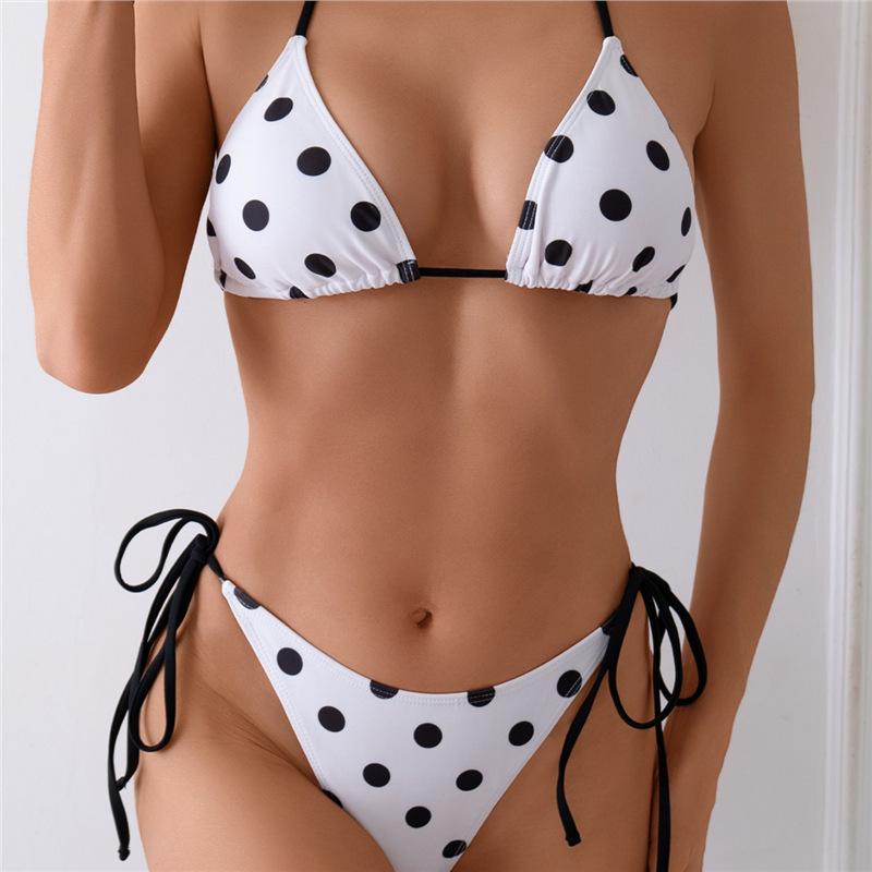 Retro-Bikini mit Punkten, trägerlos, am Hals hängend, niedrige Brust, separater Badeanzug für Damen, Strandurlaub, Bademode