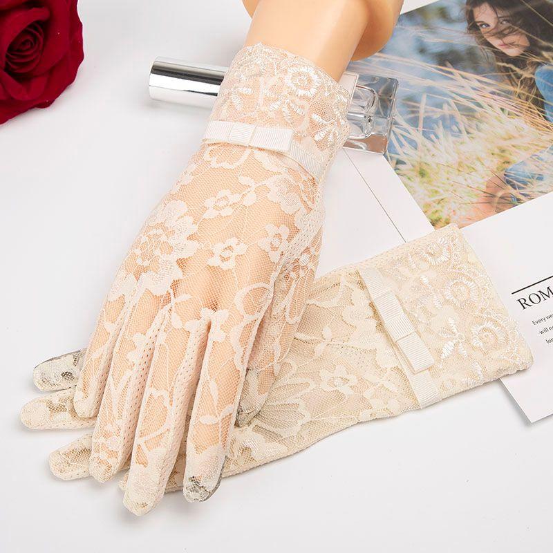 

Летние перчатки для защиты от солнца Женские тонкие с защитой от УФ-лучей из ледяного шелка с кружевом Эластичные Нескользящие для вождения и езды на велосипеде Электромобиль Сенсорный экран Beige [single butterfly Lace]] One size