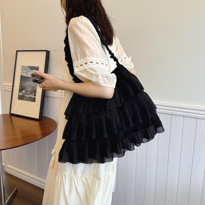 Schoolbag Women's White Cute Little Fragrant Lace Skirt Sweet Lady Underarm Tote Bag 25 New Casual Commuter Shoulder Handbag