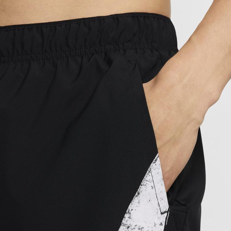 Nike Challenger Swoosh Running Woven Versatile Loose Comfortable Sweat-Wicking Quick-Dry Logo Sports Shorts Men Shorts Black FV9917-010