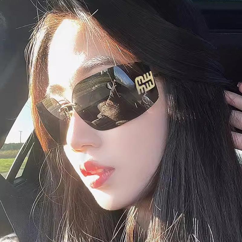 Luxury Metal Women Rimless Sunglasses Vintage High Quality Large Frame UV Protection Beach Travel Accessories