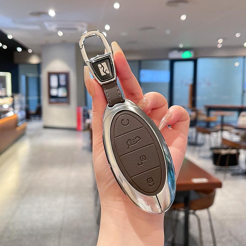 2025 BYD Yangwang U8/U7/U9 Key Case: Metal & Leather Car Remote Protection Shell