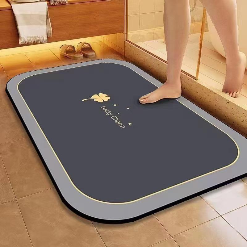 Minimalist Non-Slip Diatomaceous Earth Bath Mat - Absorbent, Dirt-Resistant, Easy-to-Clean Doormat for Bathroom and Entrance.